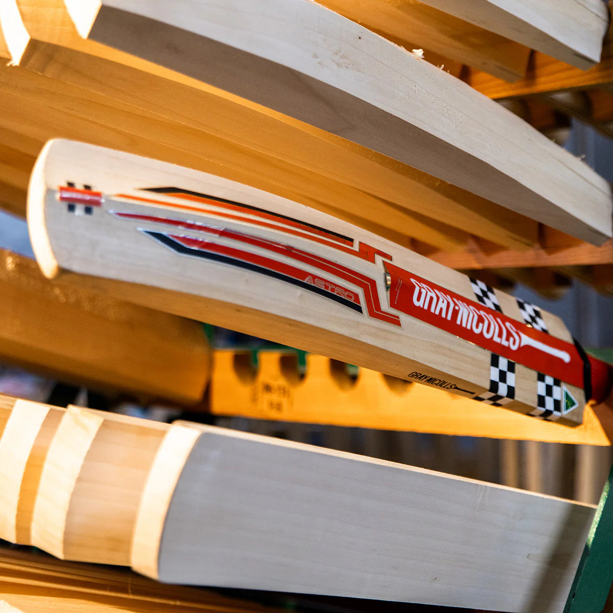 Gray Nicolls Astro 800 Bat Natural