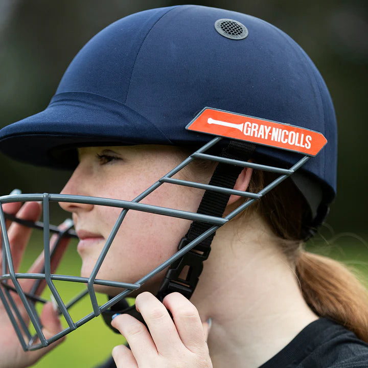 Gray Nicolls Atomic Helmet (59-60cm)