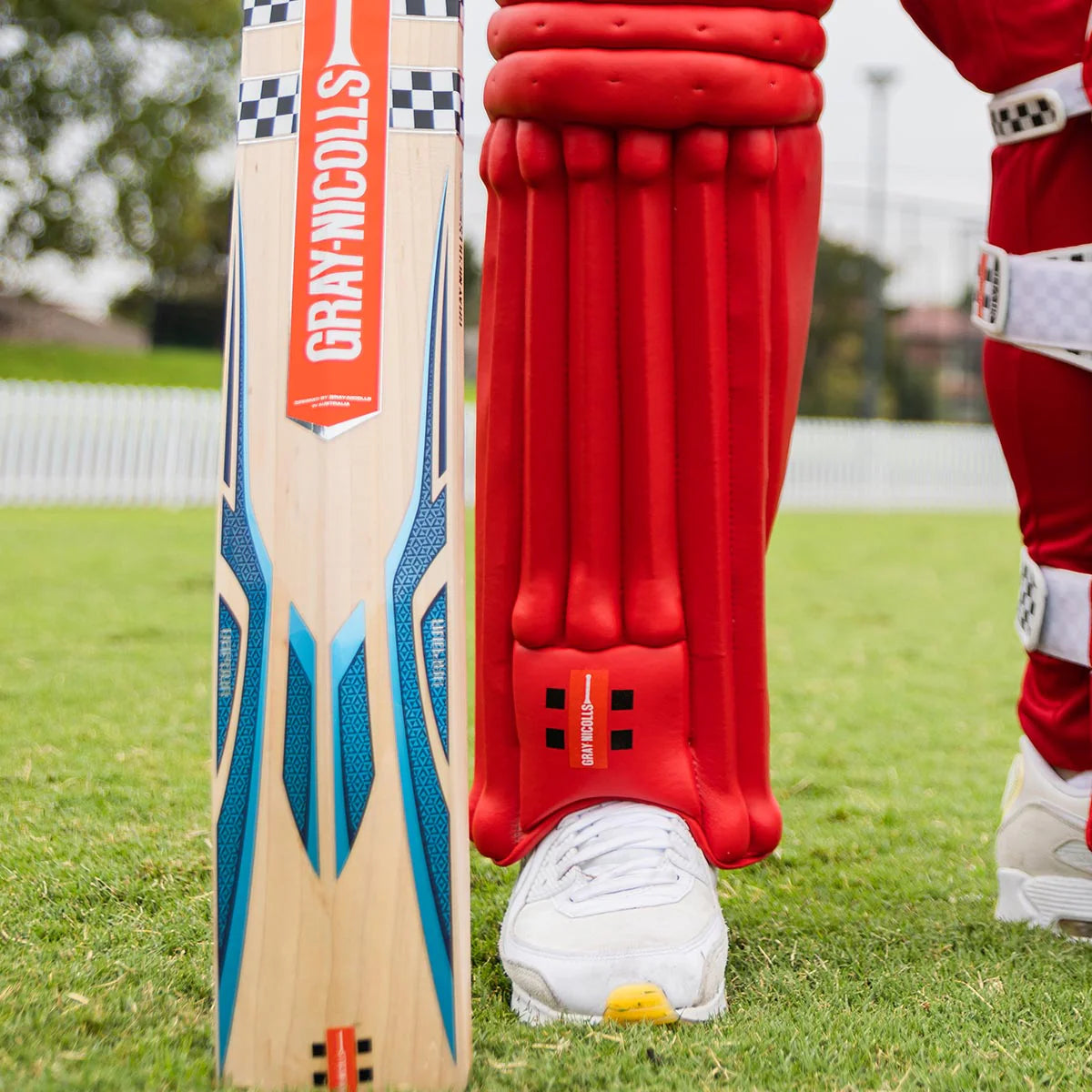 Gray-Nicolls Vapour 500 RPlay Bat